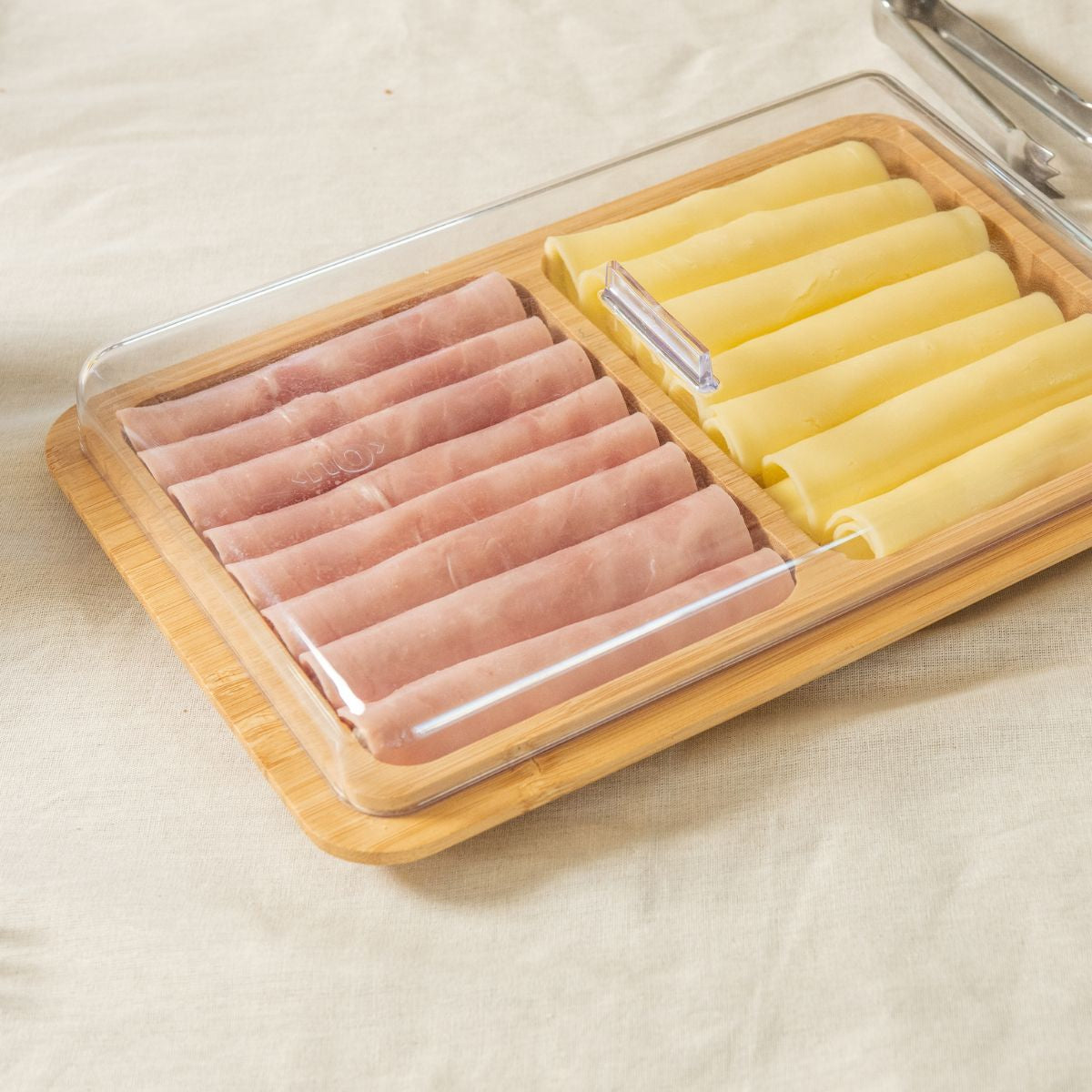 Porta Frios Duplo, Base De Bambu Com Tampa Mesa Posta Queijo - Elegância Para Sua Mesa Âncora Shopp