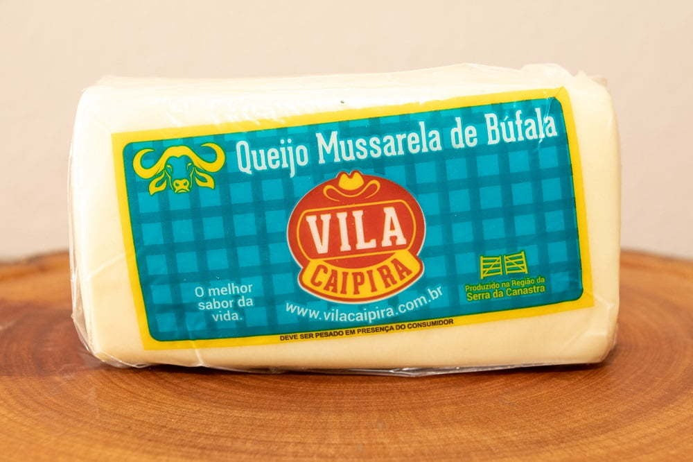 Queijo Minas Mussarela de Bufala Vila Caipira Serra da Canastra Premium peça 550 g